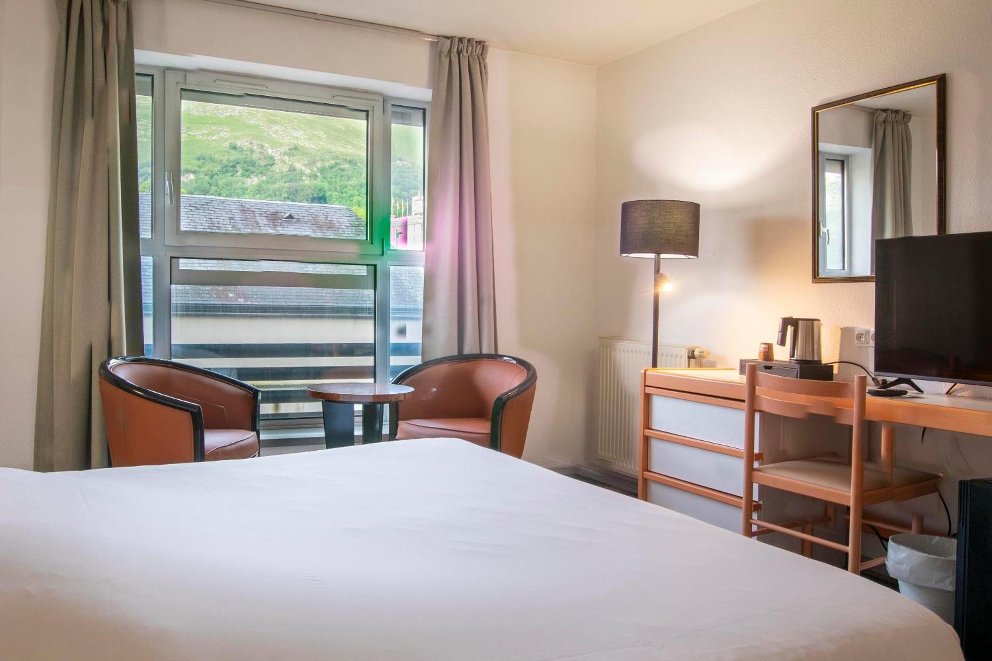 Hotel Paradis 4*